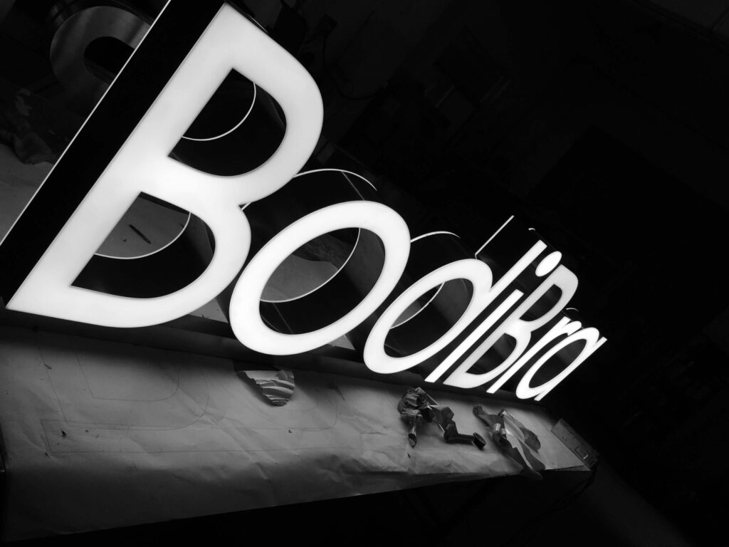 Dual-lit Letters